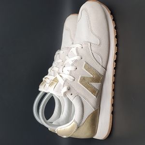 New Balance x J.Crew | EUC 520 Cream Gold Sneakers Size 8.5